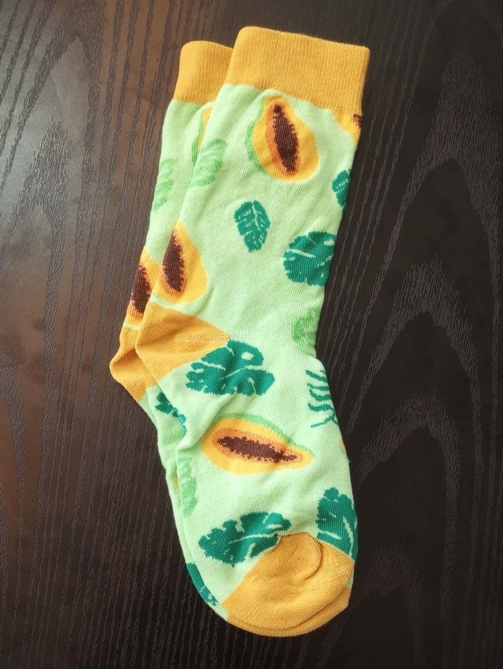 Tropical Papaya Crew Midcalf Socks Mustard Yellow Green